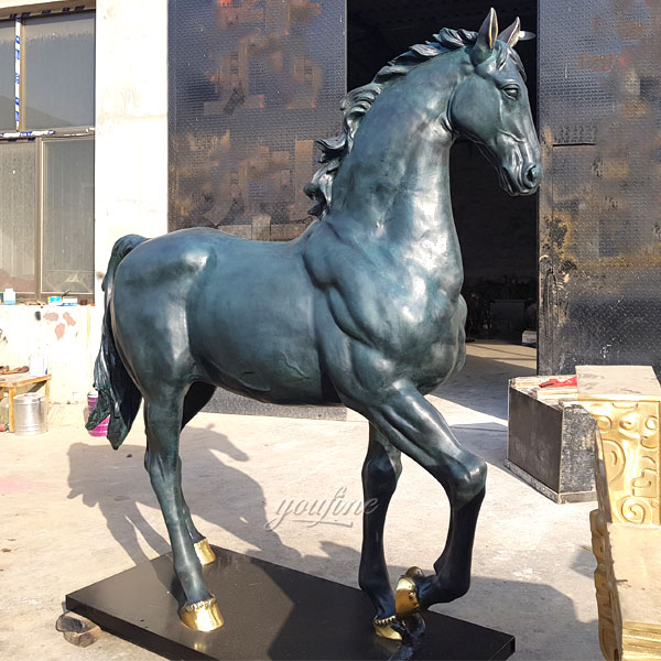 vintage giant metal rearing horse statue for gardens Canada