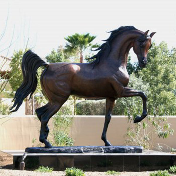 Arabian bronze horse sculptures leg raised designs outside
