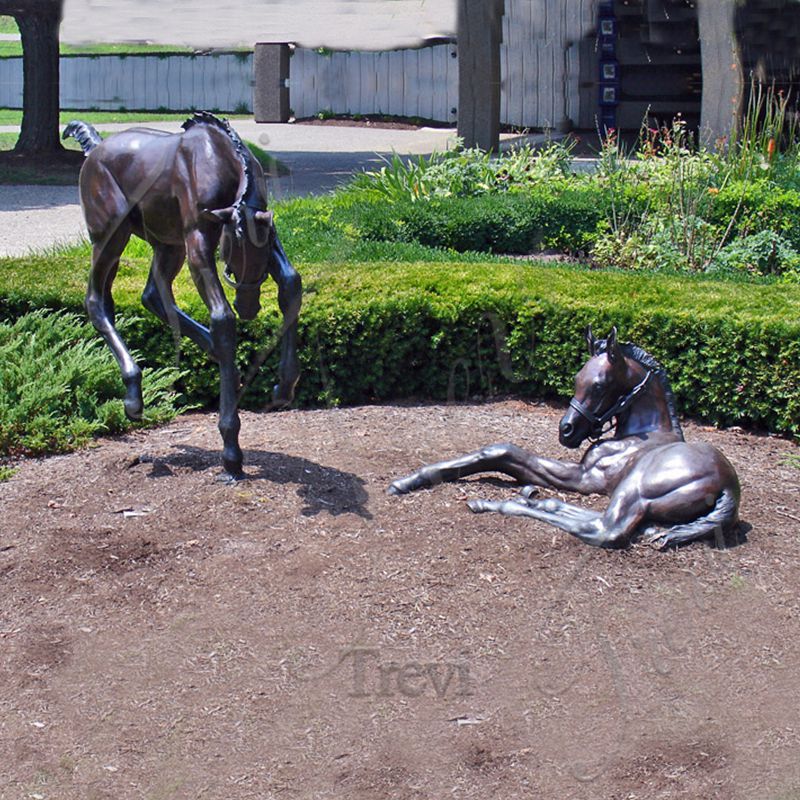 Bronze Mare with Foal Statue Details