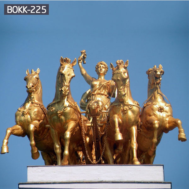 Life Size Gold Bronze Horse Sculpture for Garden Decor