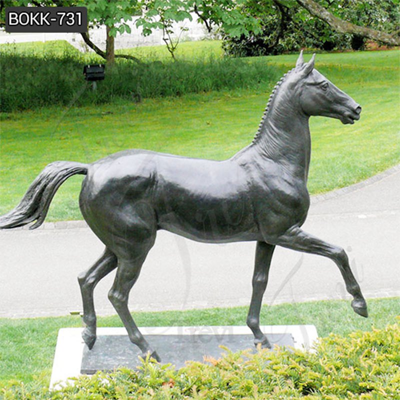 Outdoor Life Size Bronze Standing Horse Sculpture